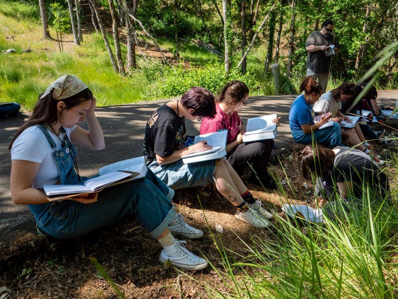 Outdoor class at Umpqua Community College