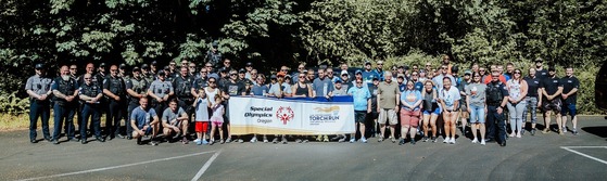 Group Photo of the Law Enforcement Torch Run Participants and Law Enforcement