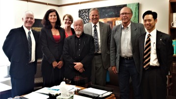 Oregon Food Bank Visit with Senator Riley