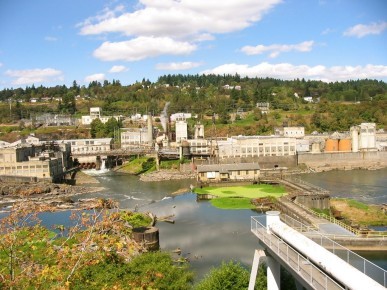 Photo of the Willamette Falls Locks