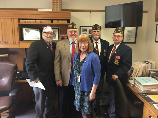 Rep McLain meeting with Veterans in the 2019 session