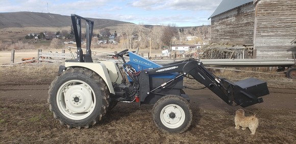 Electric tractor
