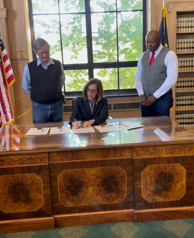 SB 1576 Bill Signing