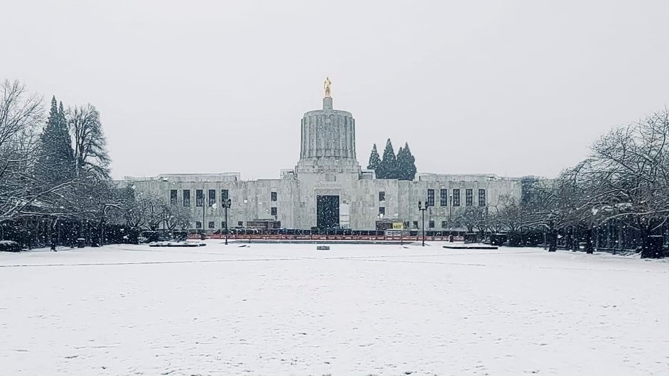 Snow at the Capitol Building