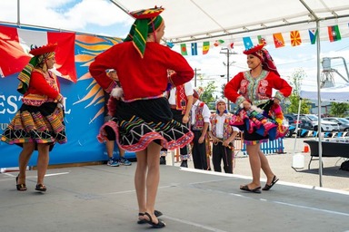 Dancers at El Sol Festival