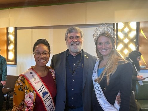 HB 4156 Floor Photo with Ms. Oregon