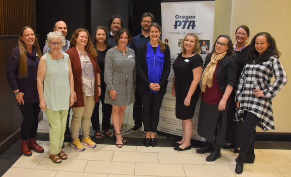 Rep Neron poses with Oregon PTA members at their annual conference
