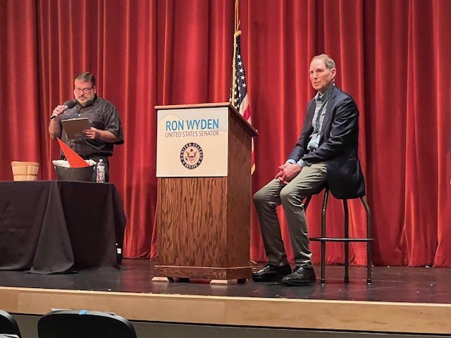 US Senator Ron Wyden Town Hall Silverton, OR