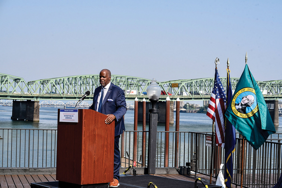 Greg Johnson speaking by the I-5 Bridge