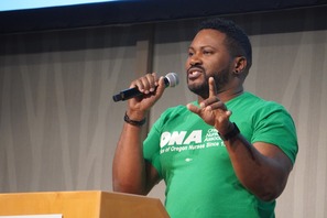 Rep Nelson speaks at ONA rally