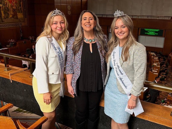 Rep. Darcey & Dairy Princesses