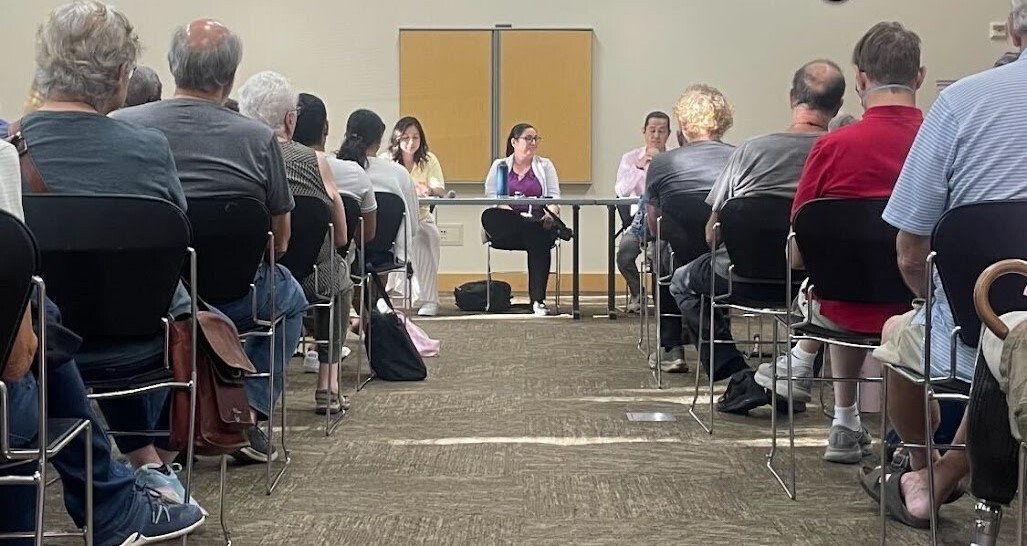 Wasn’t expecting to get the MIDDLE seat, but I think I handled it alright!