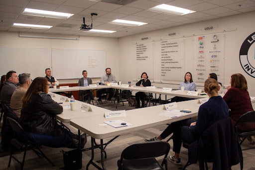 Photo of roundtable meeting with Rep. Pham and members of the Washington County Chamber of Commerce