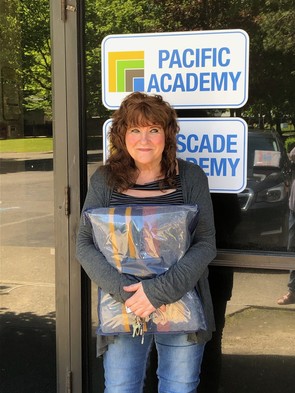 Bonnie Jolly receives blanket