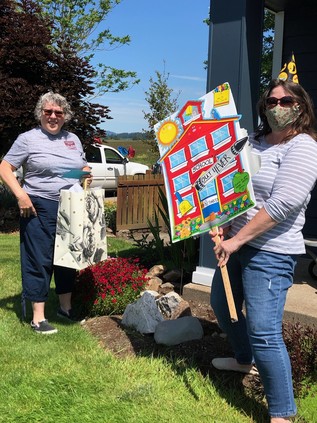 Kerri Smith receives retirement blanket