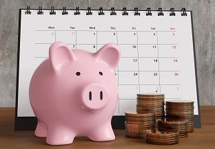 Piggy bank + calendar