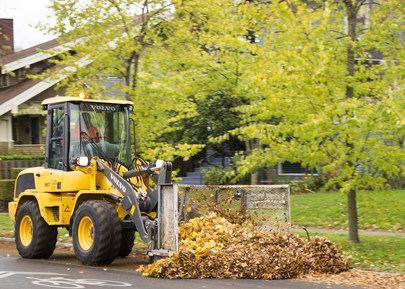 PBOT crews clean the streets on Leaf Day. 