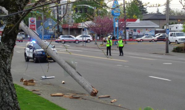 A single-driver crash that occurred at 6:50 p.m. on April 25, 2019 at NE 103rd Avenue and Glisan Street