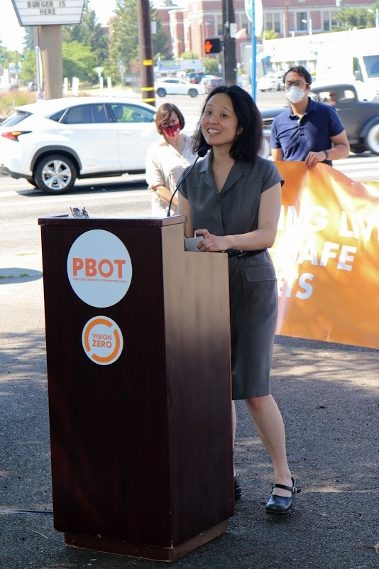 State Representative Khanh Pham speaks at the 82nd Avenue media event.