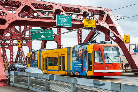 Streetcar on the Oregon Broadway bridge