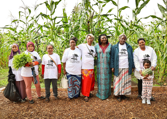 Women who cultivate healthy produce at De Rose Farms in Portland, Oregon