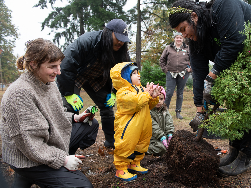 PPR_planting a tree on arbor day