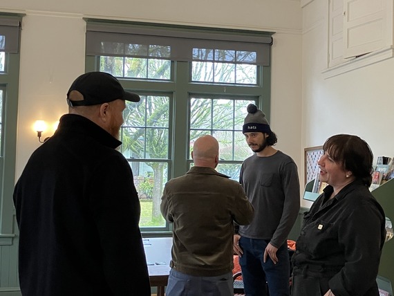 Councilor Green meeting community members at Sellwood Community House
