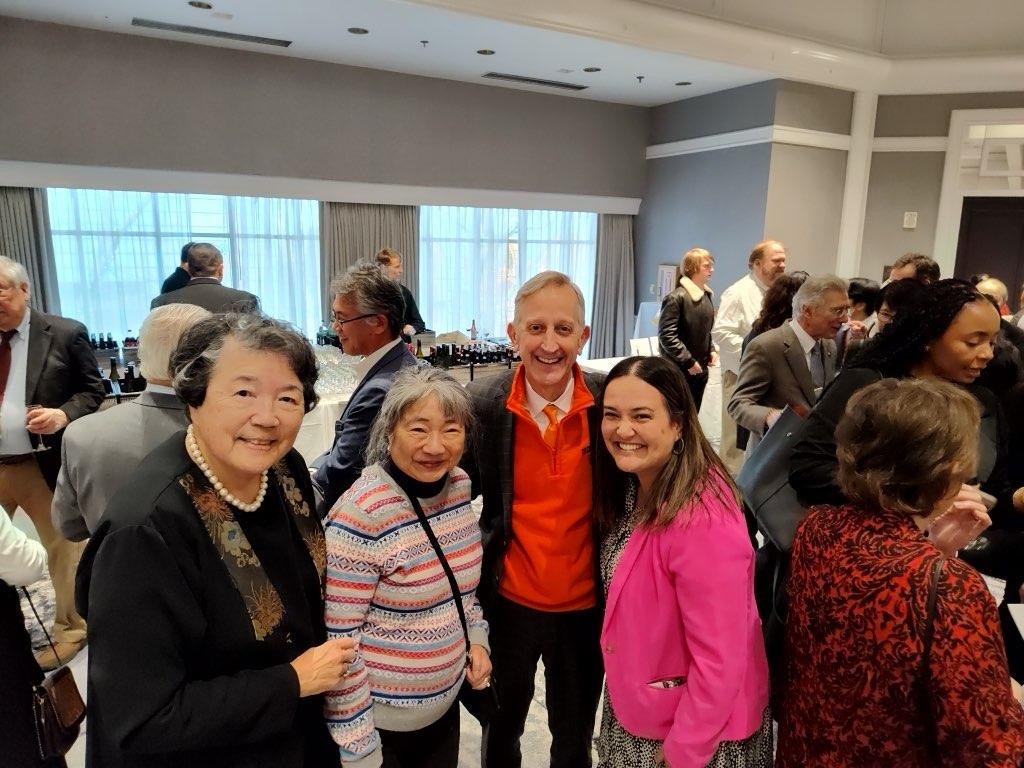 Mayor Wilson, Councilor Koyama Lane, Japanese American community members