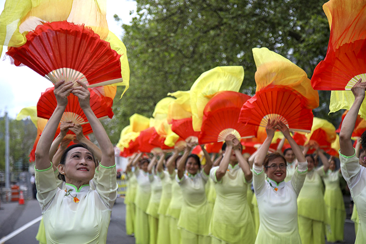 Grand Floral Parade 2022 Rose Festival