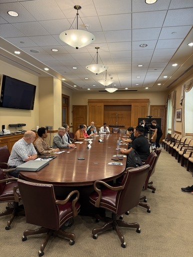 City Councilors in the Rose Room Greet the Japan Urawa Red Diamond Women’s Soccer Team
