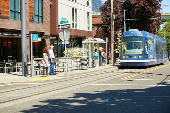 Streetcar approaching stop at NW Northrup Street and 18th Avenue