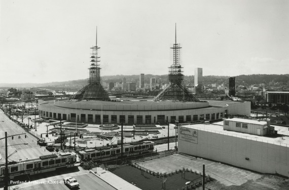 Oregon Convention Center under construction