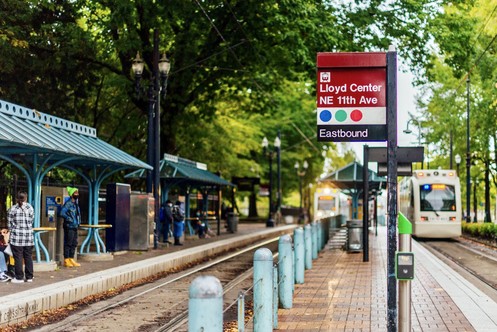 Lloyd Center/NE 11th Ave MAX Station