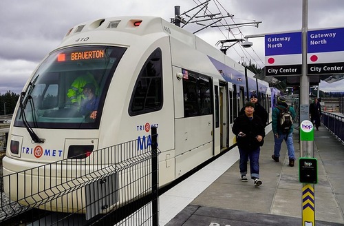 TriMet on the Move: New electric buses rolling in, rolling out the red  carpet to speed up buses, 'Dear 44' - a NFL players ode to Line 44,  MAX-iversaries and more!