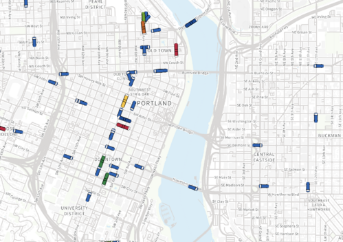 TriMet homepage showing buses and trains in real-time