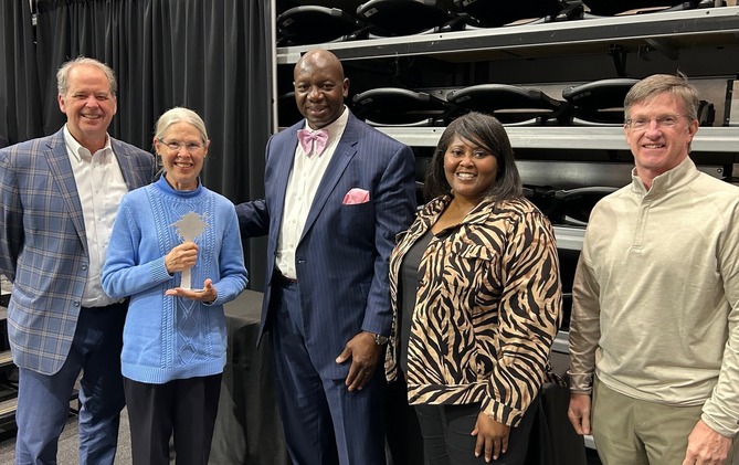 Volunteer Award Winner