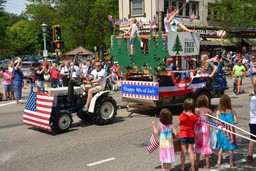 Fourth of July parade float at 4th in the Park