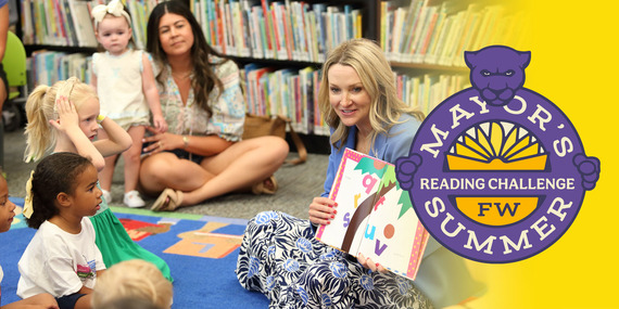 Fort Worth Mayor, Mattie Parker reading to children