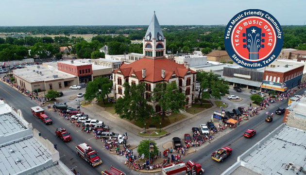 photo of Stephenville, TX town square
