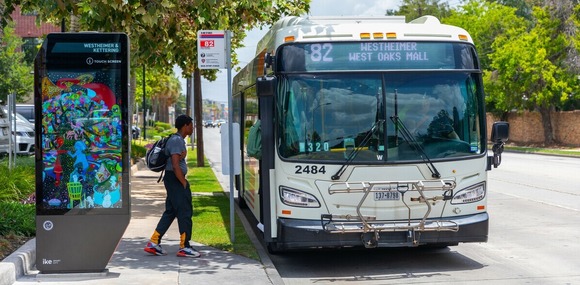 Student Boards 82 Westheimer Bus