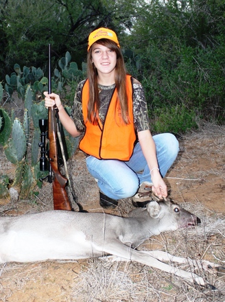 sarah deer hunting