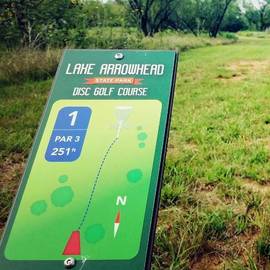 sign for Lake Arrowhead disc golf course
