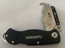 Picture of a sharp utility knife