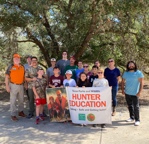 Class pic of hunter ed students