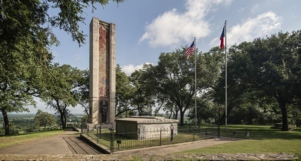 monument at Monument Hill State Historic Site