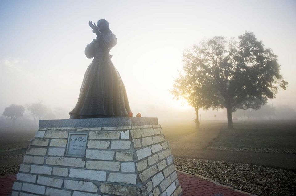 Angel of Goliad statue