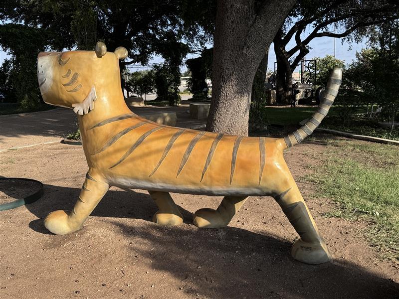 Large tiger statue in abilene park 