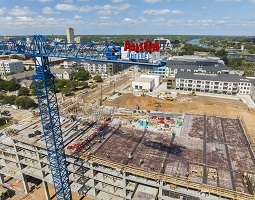Baylor Pavilion Parking Garage Topping Off Ceremony