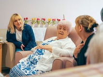 Councillor Jane Yates visiting a care home