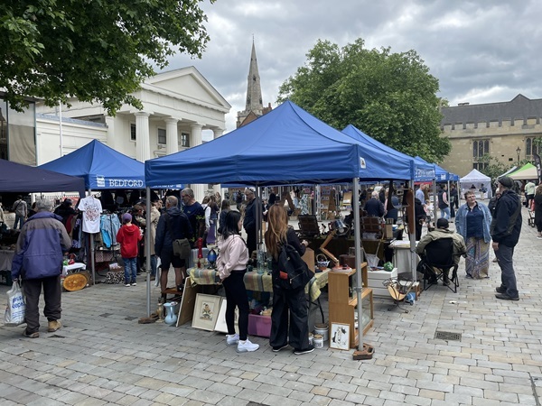 Bedford Flea Feature